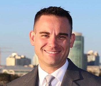 在线轰炸机电话软件